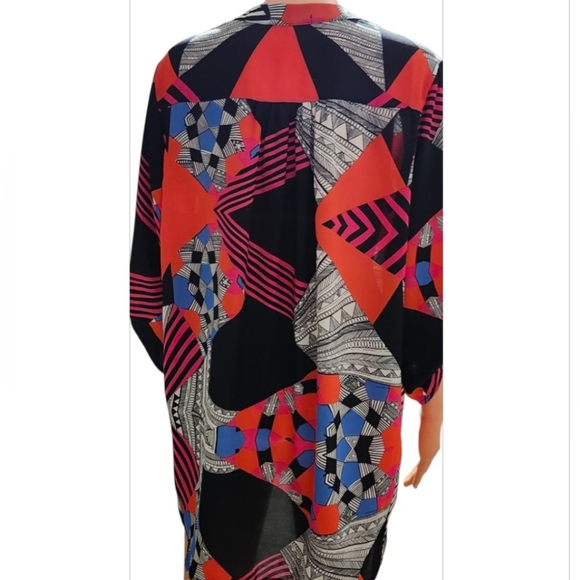 Gibson Latimer Red and Blue Geometric Blouse - Picture 3 of 7